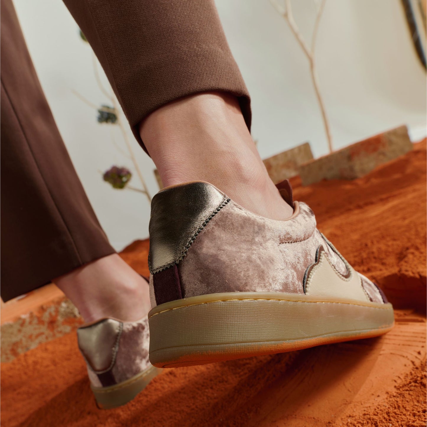 Acanto Winter Velvet Brown