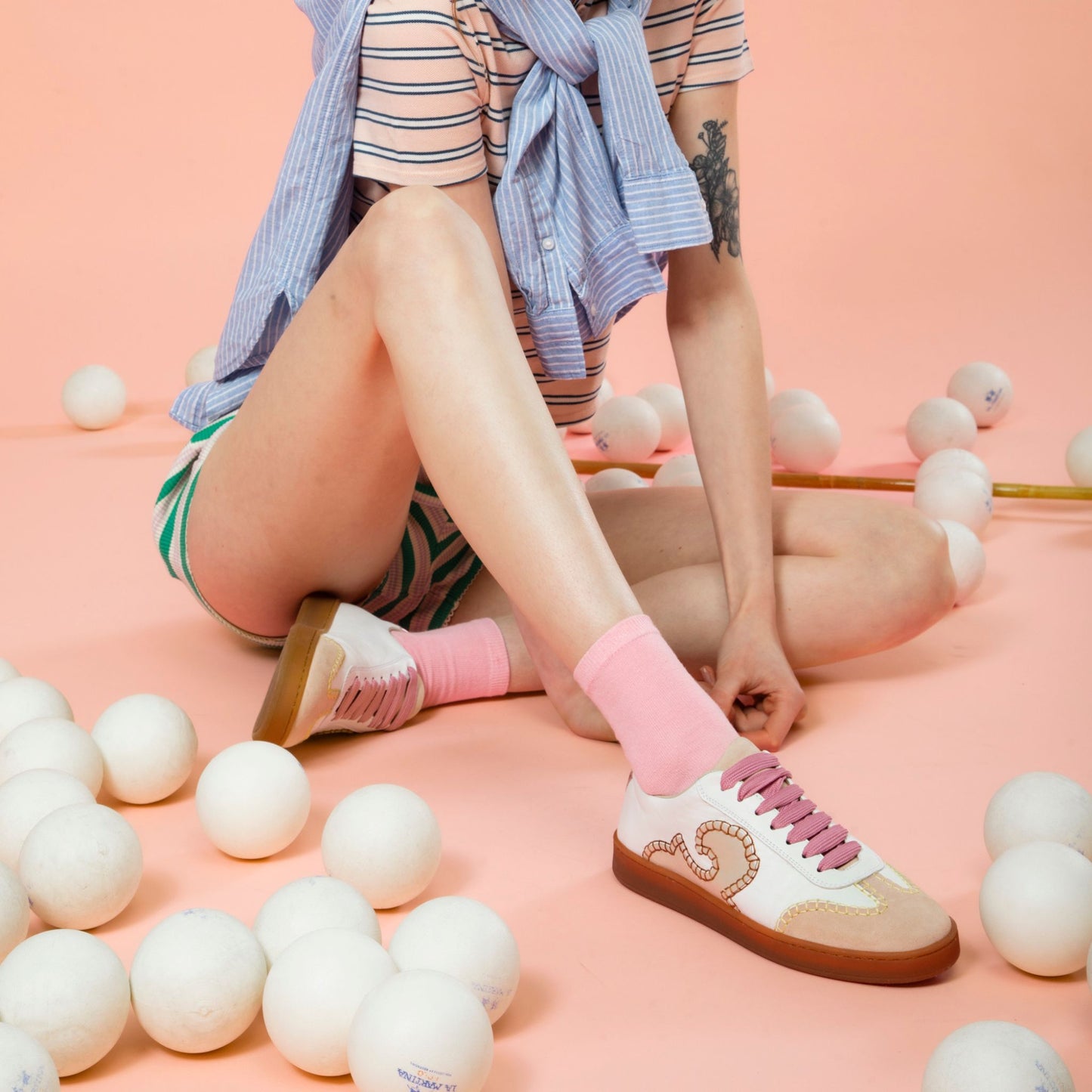 Acanto Deco White Pink